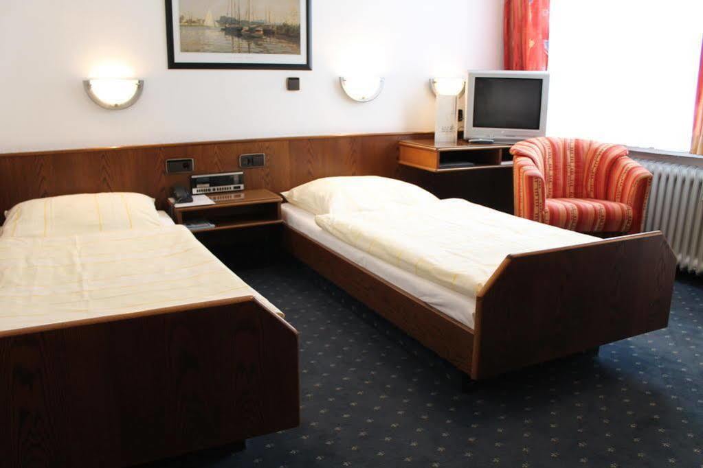 Hotel Am Hafen 3*